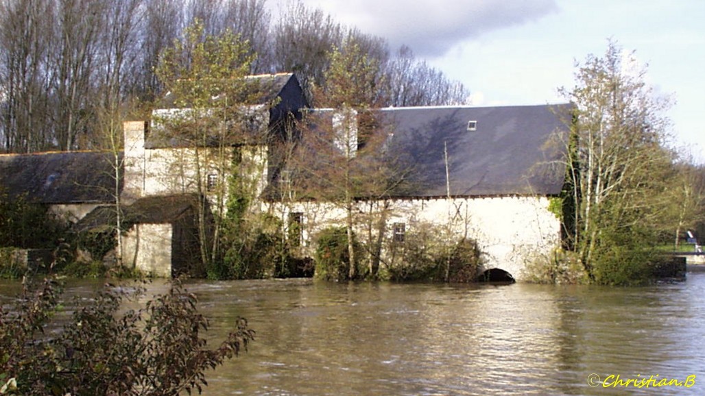Moulin de Vaux sur le Loir